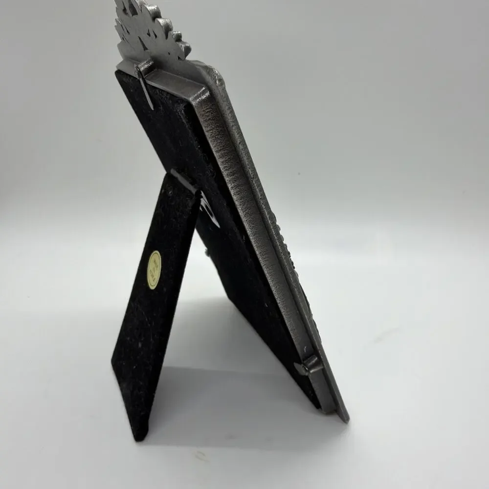 Unbranded pewter metal